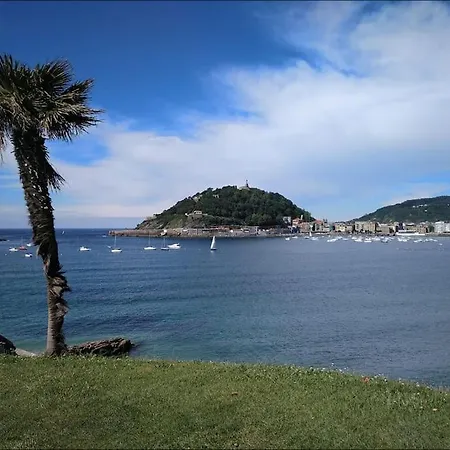 Tranquilo Y Bonito Con Preciosas Vistas San Sebastian